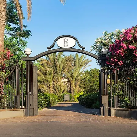 Palace Luxury