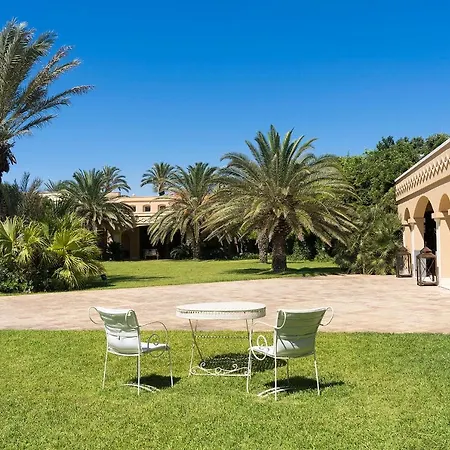 Palace Luxury 5*